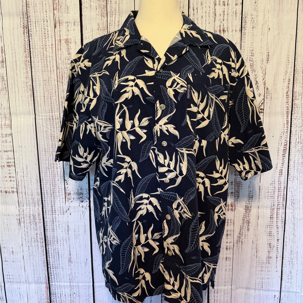 Men's‎ Navy Leaf Pattern Button Down Shirt
